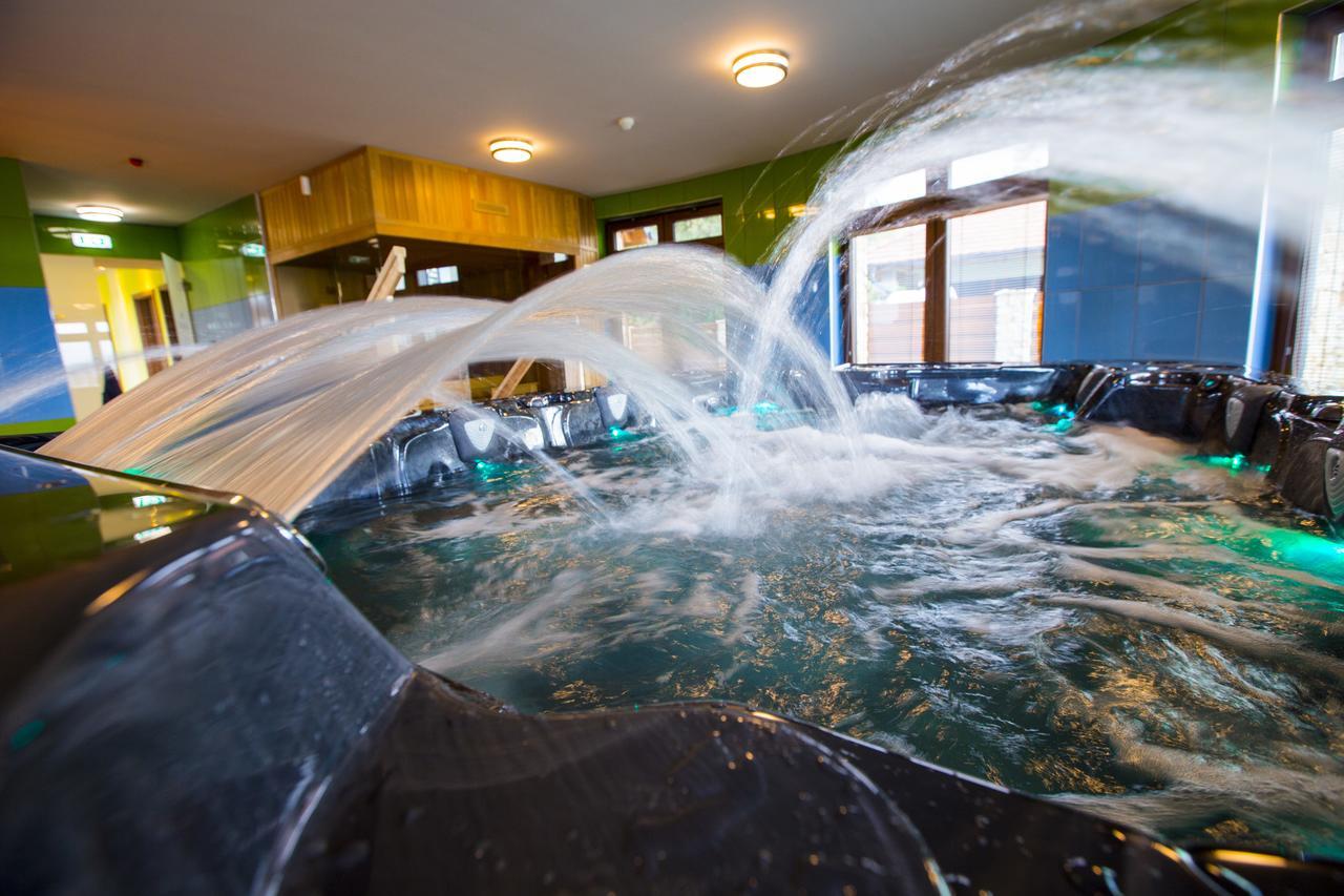 Pole Position Beach Hotel Balatonszarszo Eksteriør bilde